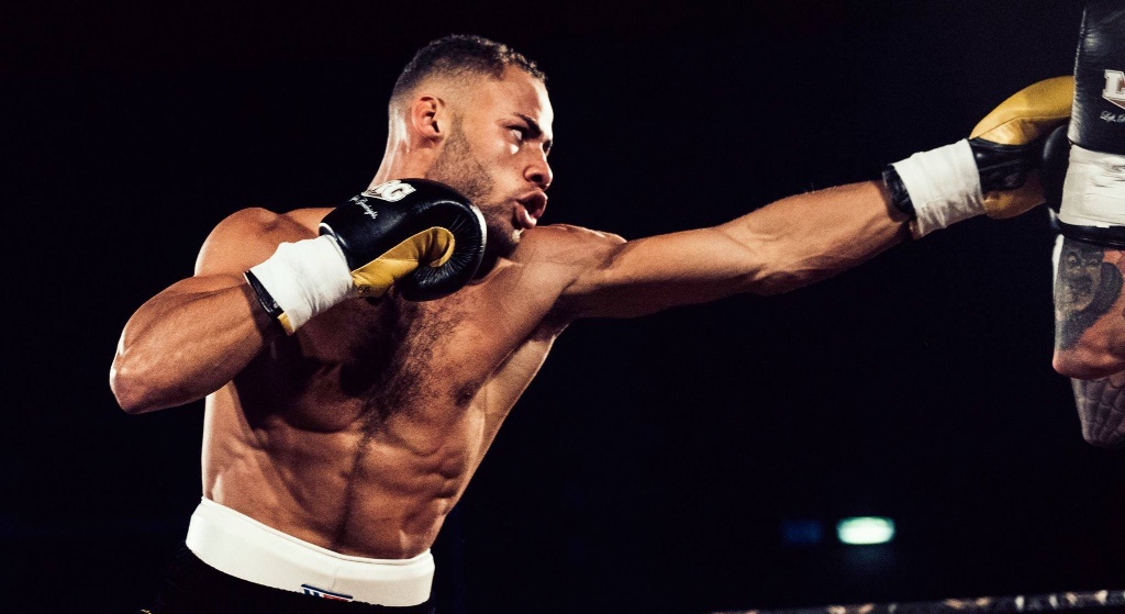 FORMER TEAM GB BOXER WILLIAMSON SIGNS PROMOTIONAL DEAL WITH&nbsp;WARREN