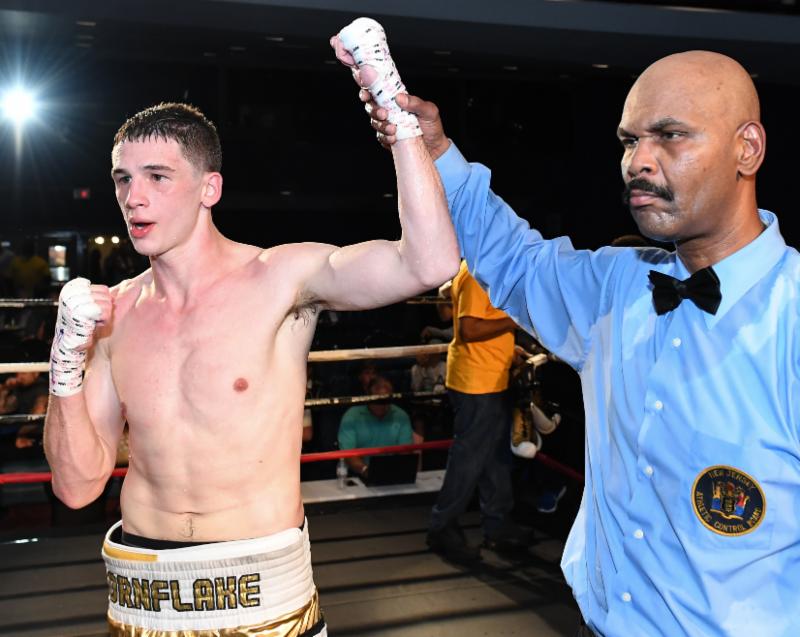 LaMANNA DEFEATS VELASQUEZ