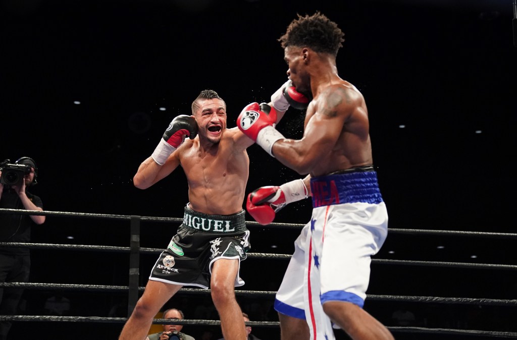 CRUZ DROPS MARTIN TWICE ON ROUTE TO UNANIMOUS DECISION&nbsp;WIN