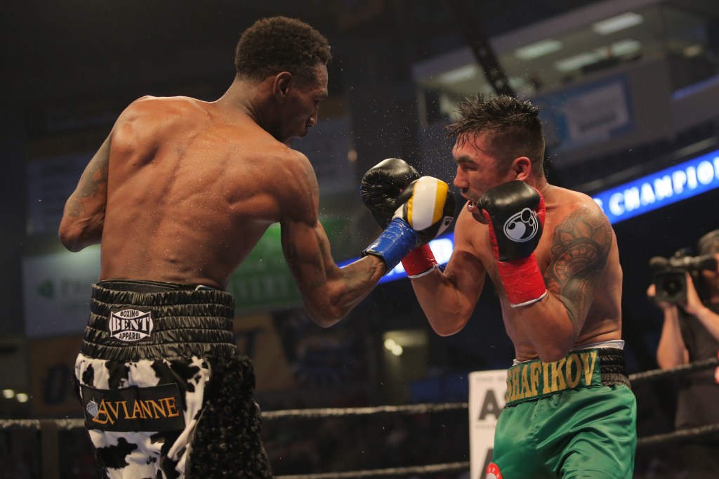 EASTER RETAINS TITLE WITH DECISION OVER&nbsp;SHAFIKOV