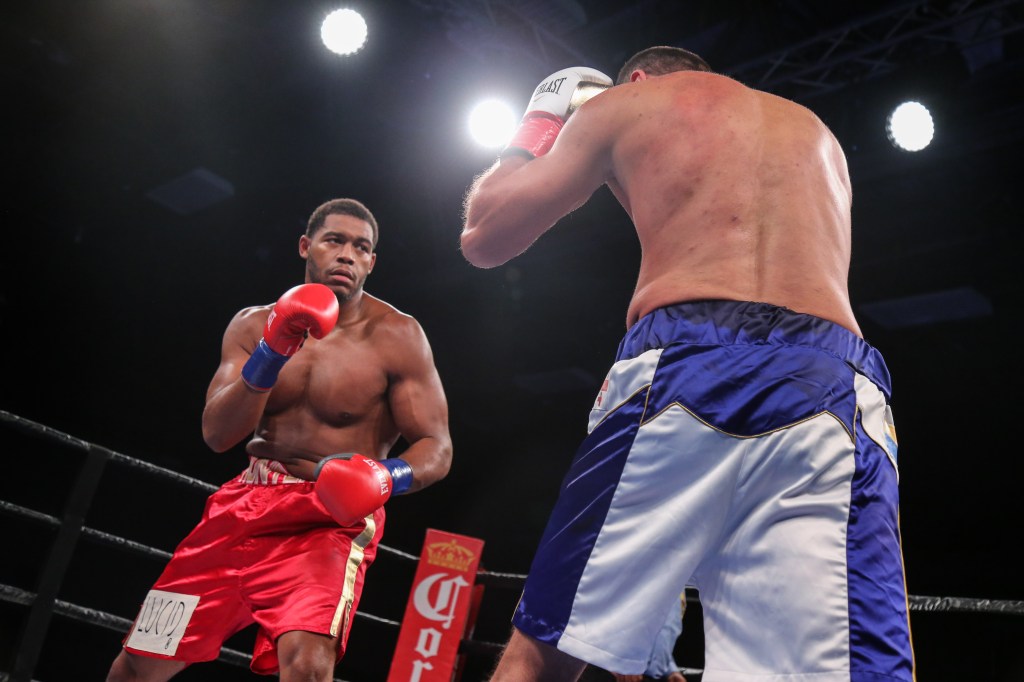 HUNTER HOPES TO SHAKE UP THE HEAVYWEIGHT&nbsp;DIVISION