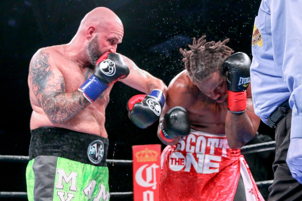 KAUFFMAN SCORES MAJORITY DECISION OVER&nbsp;ALEXANDER