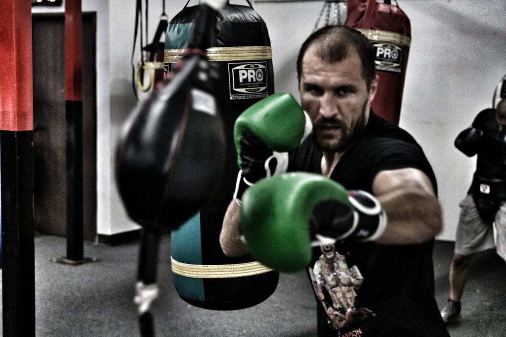 KOVALEV: ‘ALVAREZ PROVES ADONIS STEVENSON IS&nbsp;SCARED’