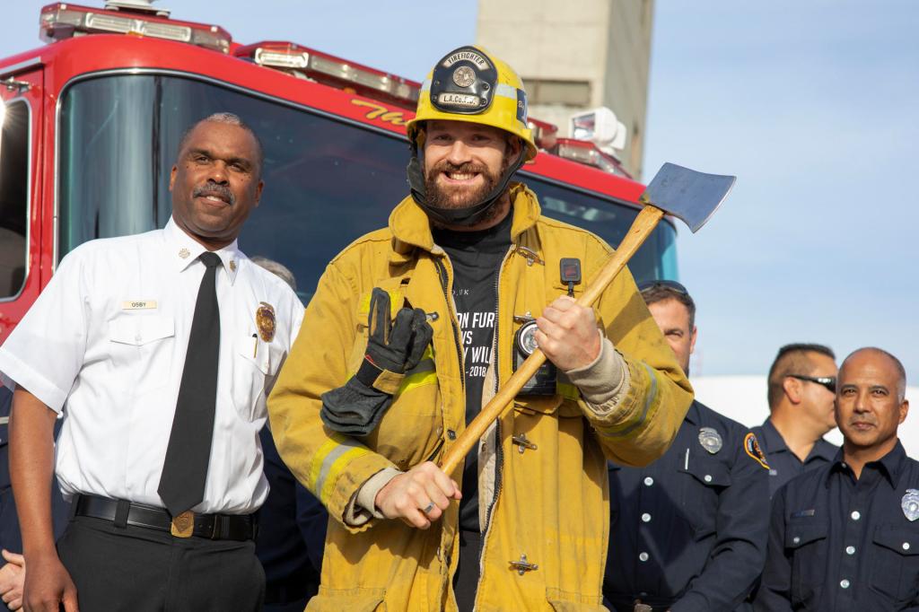 HEAVYWEIGHT WORLD CHAMPION DEONTAY WILDER & LINEAL CHAMPION TYSON FURY THANK SOUTHERN CALIFORNIA FIREFIGHTERS BY INVITING THEM TO SATURDAY’S WORLD TITLE FIGHT AT STAPLES&nbsp;CENTER
