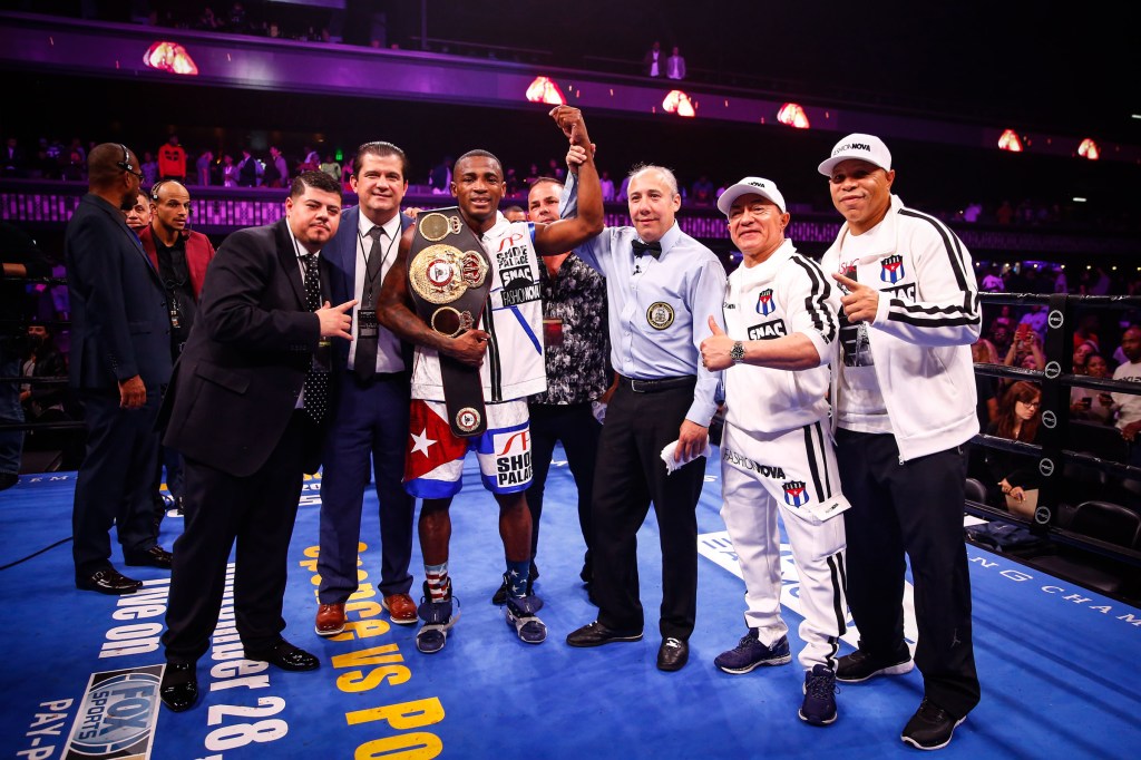 ERISLANDY LARA KNOCKS OUT RAMON ALVAREZ FOR WBA SUPER WELTERWEIGHT&nbsp;TITLE
