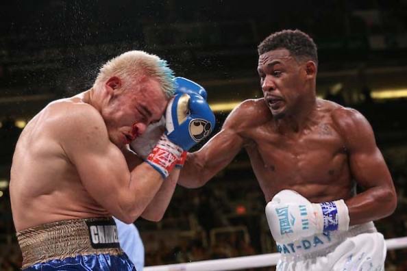 JACOBS STOPS CHAVEZ IN&nbsp;FIVE!