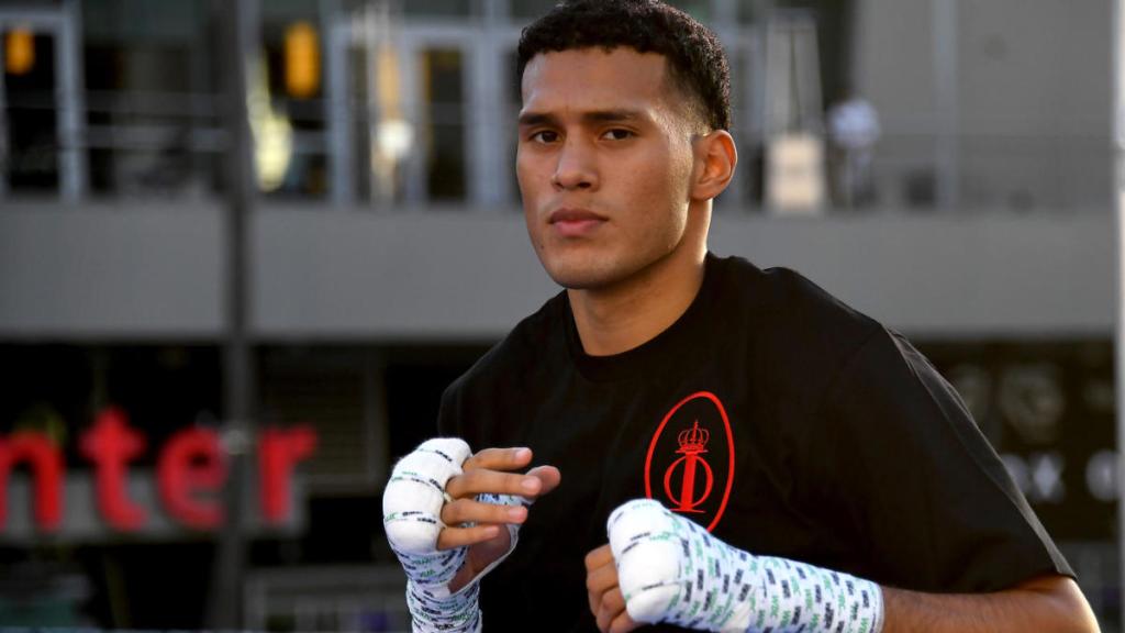 UNBEATEN TWO-TIME WORLD CHAMPION DAVID BENAVIDEZ RETURNS TO HIS HOMETOWN OF PHOENIX TO FACE FORMER CHAMPION JOSE UZCATEGUI IN SHOWTIME MAIN EVENT ON SATURDAY, NOVEMBER&nbsp;13