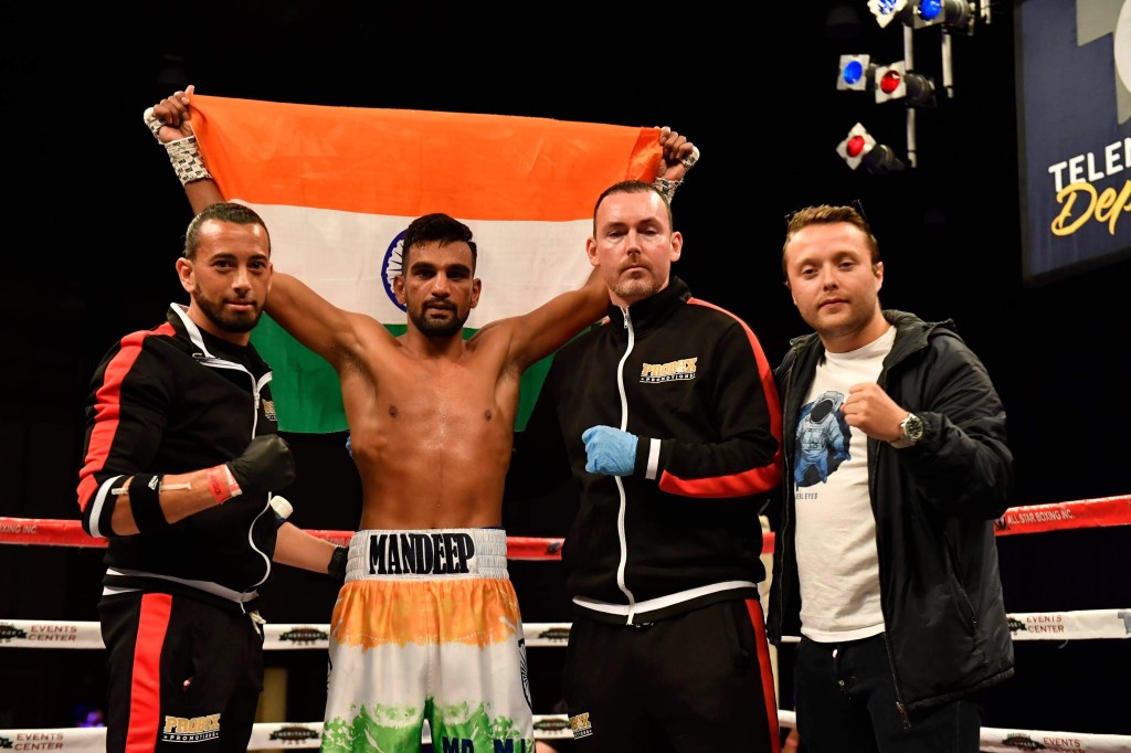 INDIAN AMATEUR STAR MANDEEP JANGRA EMERGES SUCCESSFUL ON PROFESSIONAL DEBUT IN KISSIMMEE,&nbsp;FLORIDA