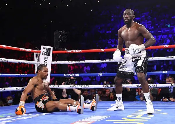 CRAWFORD STOPS PORTER IN&nbsp;TEN!