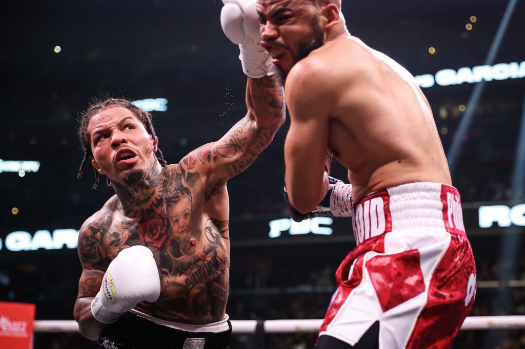 BOXING SUPERSTAR GERVONTA DAVIS SCORES NINTH-ROUND TKO OVER HECTOR LUIS&nbsp;GARCIA