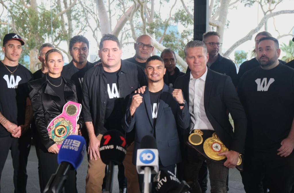 AUSTALIAN BOXING HISTORY LOOMS FOR ALEX WINWOOD AS WORLD TITLE FIGHT IS&nbsp;CONFIRMED