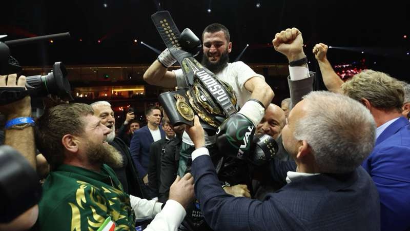 BETERBIEV UNDISPUTEDLY CROWNED KING WITH BIVOL&nbsp;VICTORY